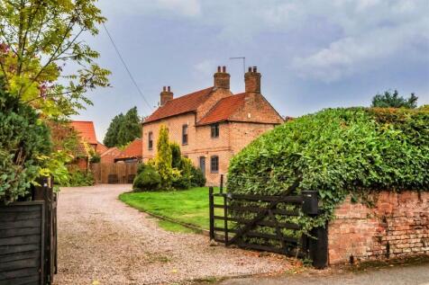 High Street, Swinderby, Lincoln 5 bed farm house for sale