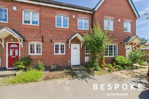 3 bedroom town house for sale