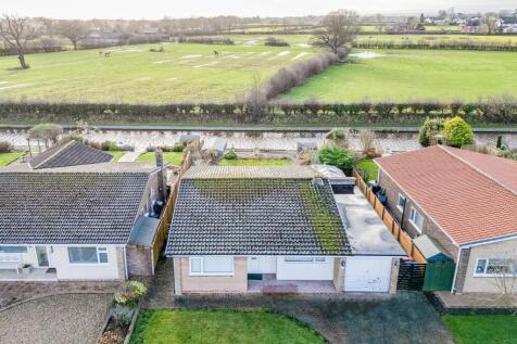 Ringway, Chester CH3 3 bed detached bungalow for sale