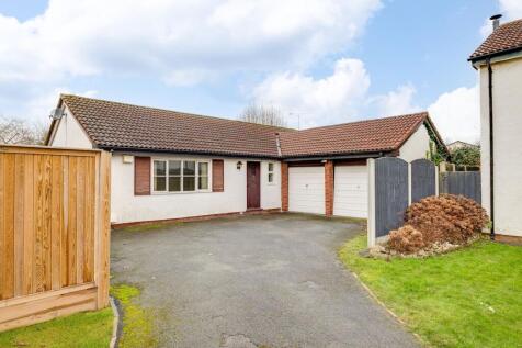 Campbell Close, Wrexham LL12 2 bed bungalow for sale