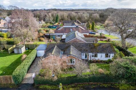 Bridge Drive, Chester CH3 4 bed detached bungalow for sale