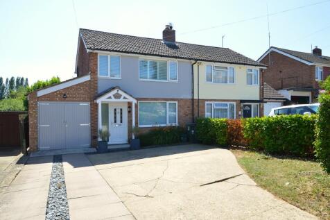 2 bedroom semi-detached house for sale