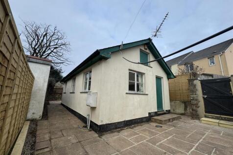 CHULMLEIGH 1 bed barn conversion for sale