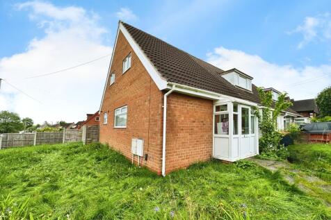 2 bedroom semi-detached house for sale