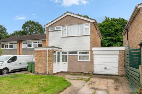 Glebelands, Claygate, KT10 3 bed detached house for sale