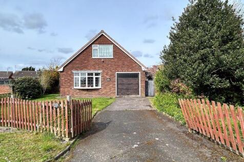 3 bedroom detached bungalow for sale