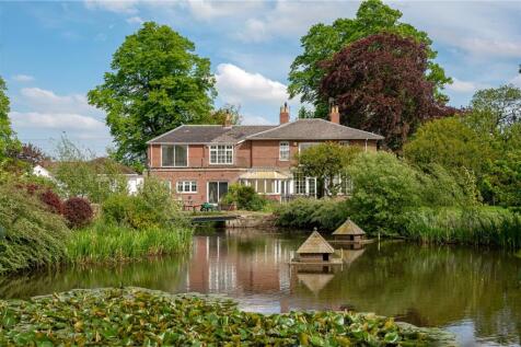 Aughton, York, East Yorkshire, YO42 5 bed detached house for sale