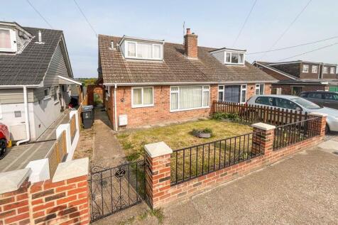 3 bedroom semi-detached bungalow for sale