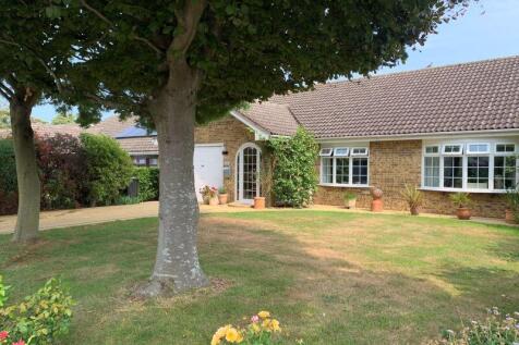 Upper Walmer 3 bed detached bungalow for sale