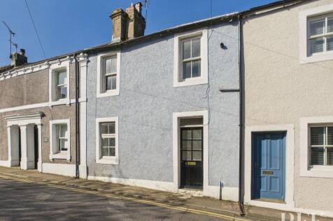 Kirkgate, Cockermouth CA13 2 bed terraced house for sale