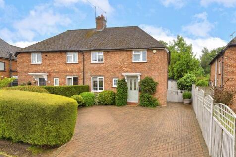 Henwoods Mount, Pembury, TN2 4BH 3 bed semi