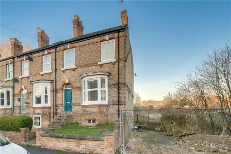 Princess Road, Ripon, HG4 3 bed end of terrace house for sale