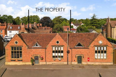 Kineton 2 bed terraced house for sale