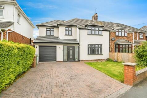 4 bedroom semi-detached house for sale