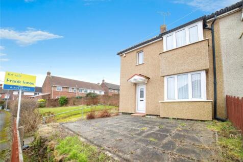 2 bedroom semi-detached house for sale