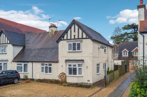 Baring Road, Beaconsfield, HP9 3 bed semi