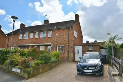 Candlemas Mead, Beaconsfield, HP9 3 bed semi