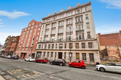 3 bedroom flat for sale