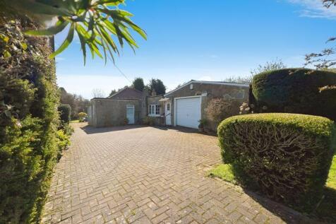 4 bedroom detached bungalow for sale