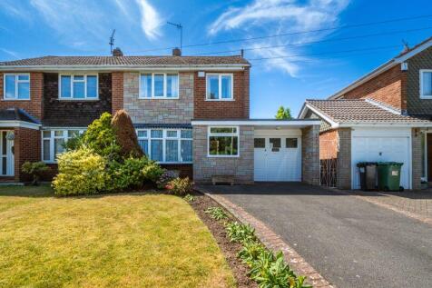 Granville Drive, Kingswinford DY6 3 bed semi