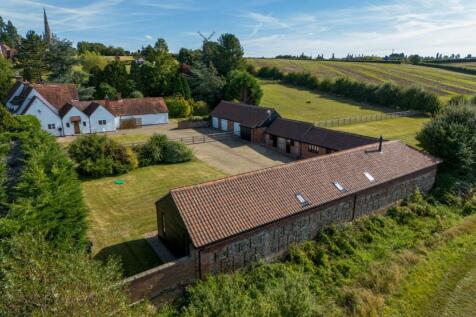 Bolford Street, Dunmow CM6 3 bed bungalow for sale