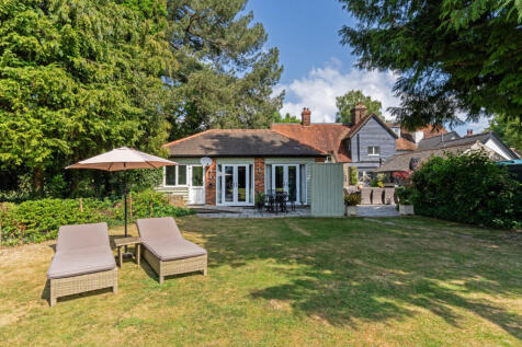 Burton End, Essex CM24 6 bed house for sale