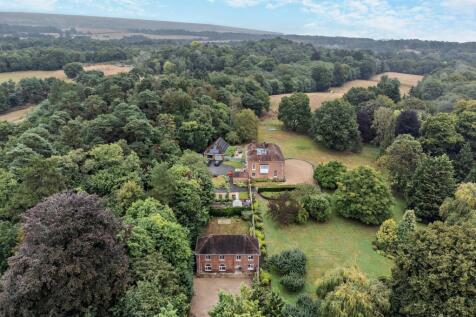 St. Vincents Lane, Addington, West... 8 bed detached house for sale