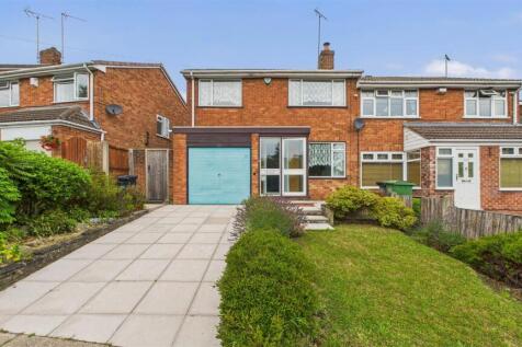 Broadway Avenue, Halesowen B63 3 bed semi