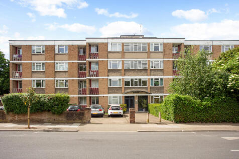 Studio flat for sale
