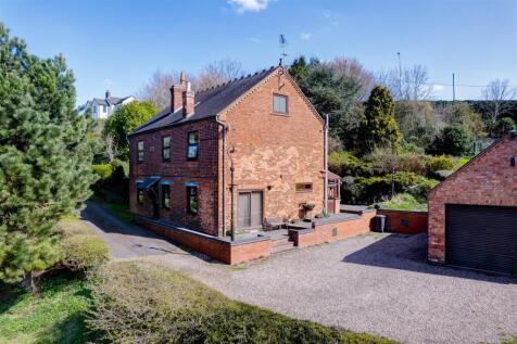 6 bedroom detached house for sale
