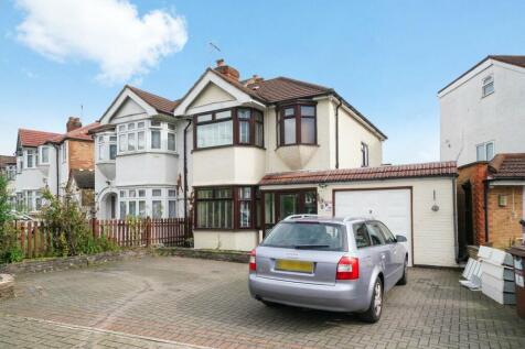 Windsor Crescent, Harrow HA2 3 bed semi