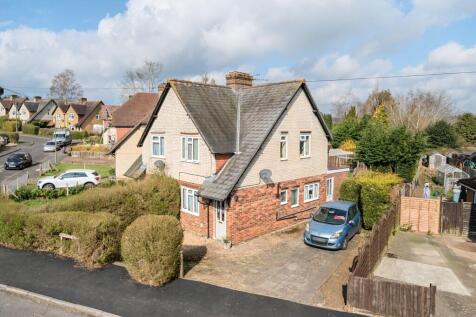 2 bedroom semi-detached house for sale