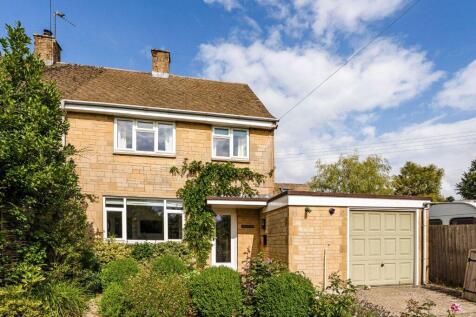Evesham Road, Stow on the Wold... 3 bed semi