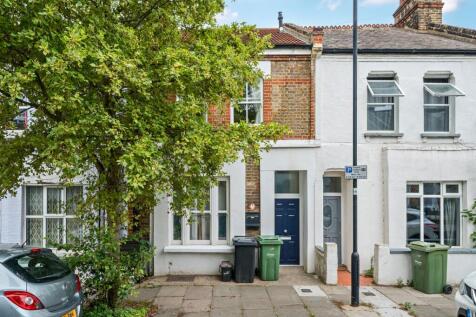 Crimsworth Road, Vauxhall, London, SW8 2 bed flat for sale