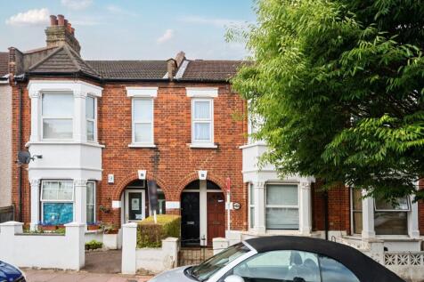 2 bedroom maisonette for sale