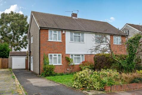 Barnhill Avenue, Bromley, Kent, BR2 3 bed semi