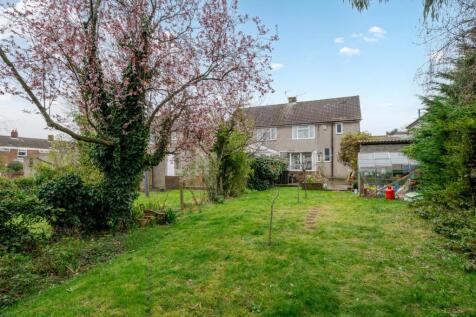 Barnhill Avenue, Bromley, Kent, BR2 3 bed semi