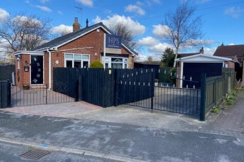 2 bedroom detached bungalow for sale