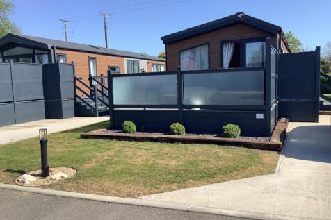 2 bedroom park home for sale