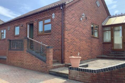 2 bedroom house for sale