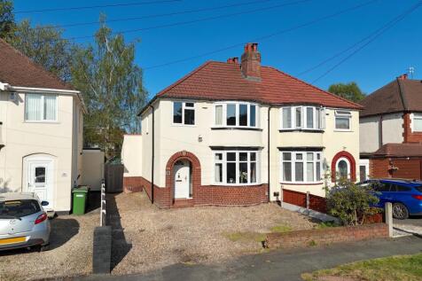 Elm Avenue, Wolverhampton WV11 3 bed semi