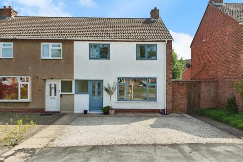 3 bedroom end of terrace house for sale