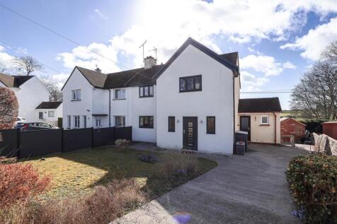 Porth Y Green Close, Llanblethian... 3 bed semi