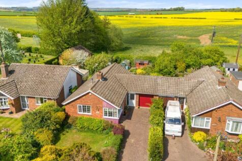 North Street, Roxby, DN15 3 bed bungalow for sale