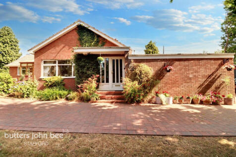 4 bedroom detached bungalow for sale
