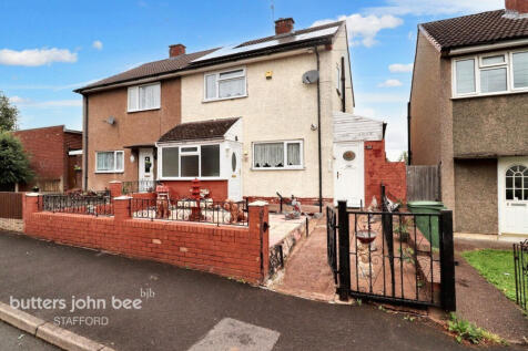3 bedroom semi-detached house for sale