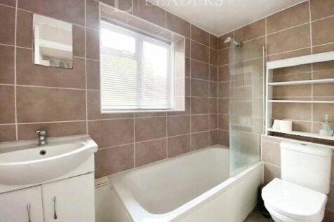 Tonbridge Road, Hildenborough, Tonbridge 1 bed maisonette for sale