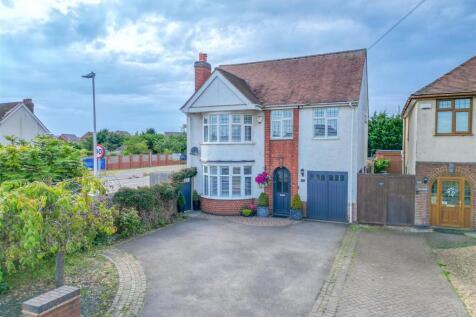 The Long Shoot, Nuneaton, CV11 4 bed detached house for sale