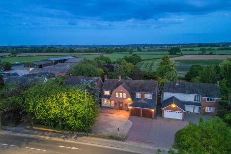 The Long Shoot, Nuneaton, CV11 4 bed detached house for sale