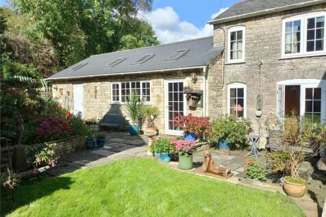 Substantial Four Bedroom, Family... 4 bed detached house for sale